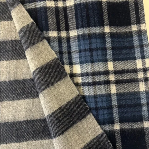 Hudson Bay Company Plaid 100% Wool Scarf - Picture 2 of 4